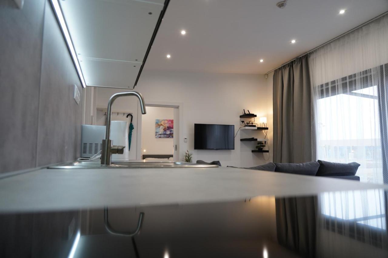 Nesvady Apartman Zuzana מראה חיצוני תמונה
