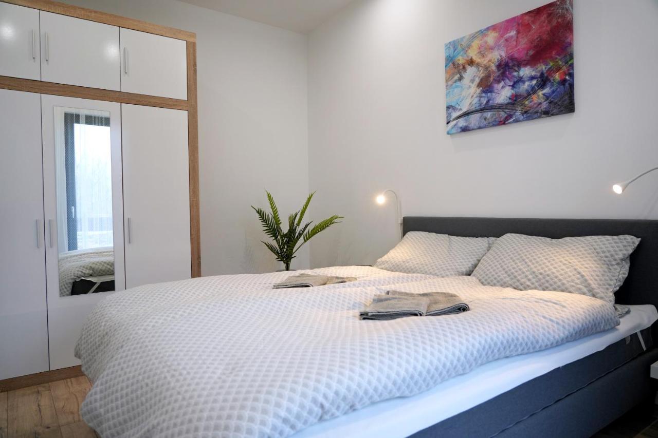 Nesvady Apartman Zuzana מראה חיצוני תמונה