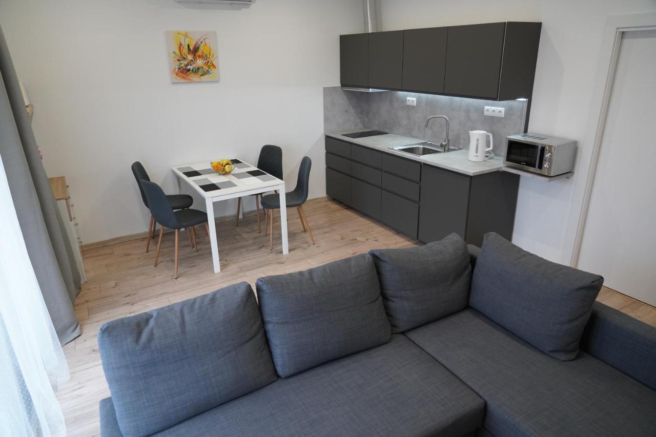 Nesvady Apartman Zuzana מראה חיצוני תמונה