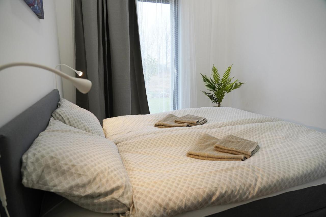 Nesvady Apartman Zuzana מראה חיצוני תמונה